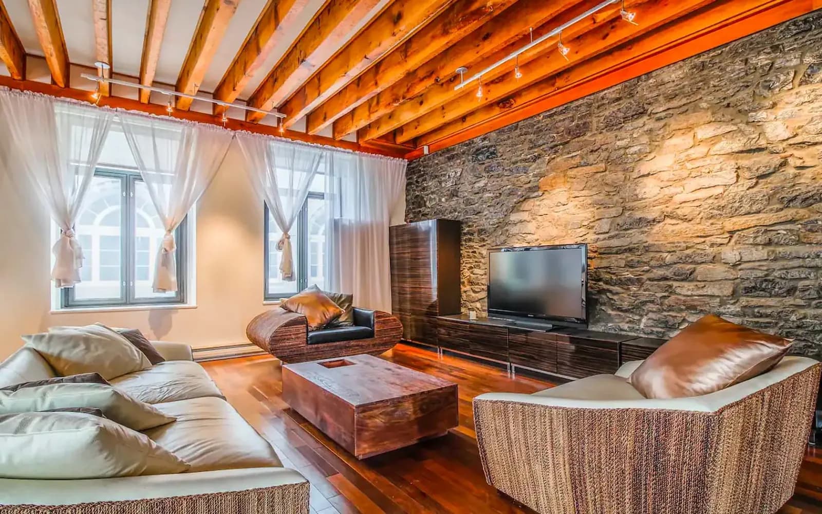Renovación residencial completada por Kasa Contratista General en Montreal