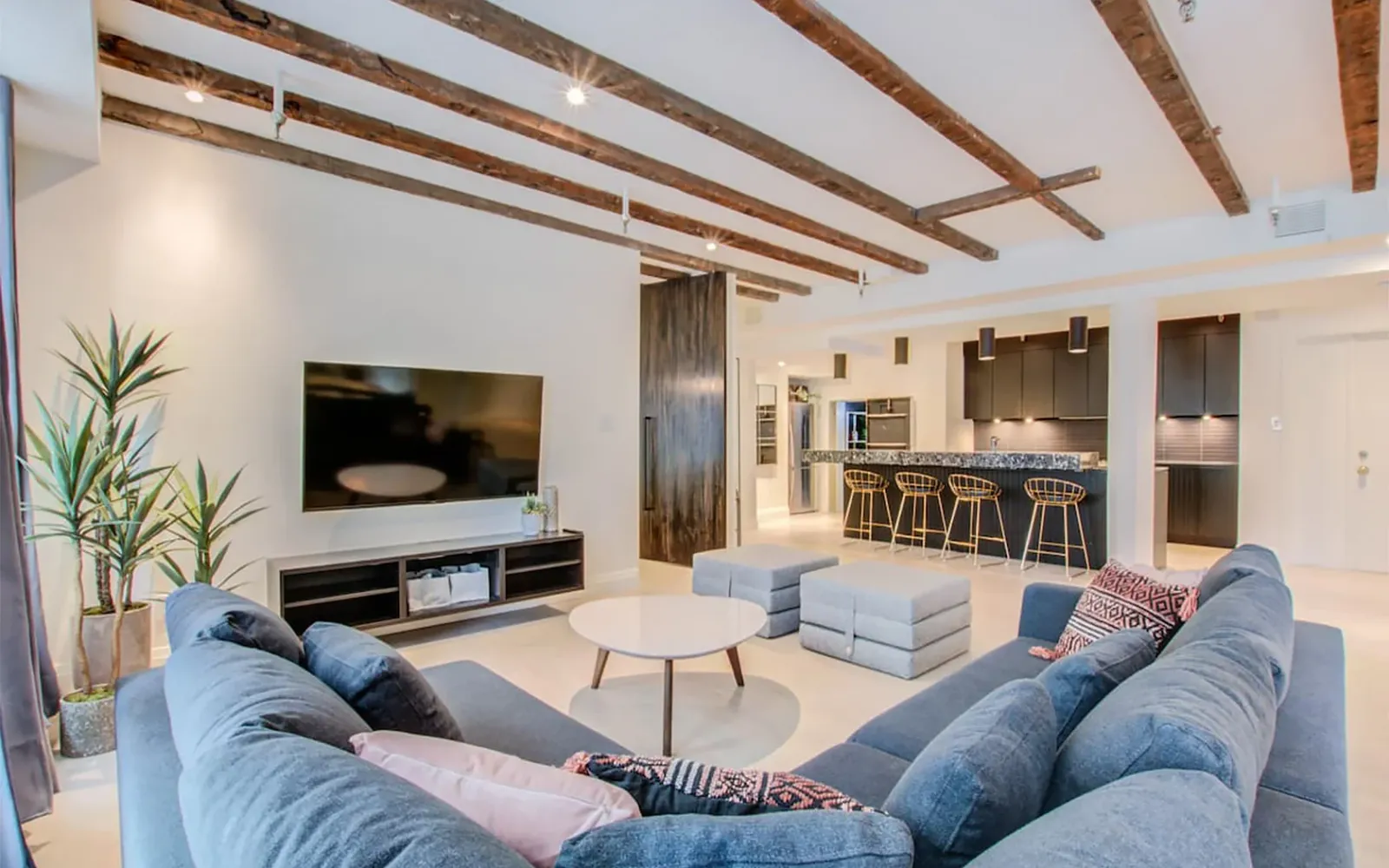 Home extension and addition project in Montreal