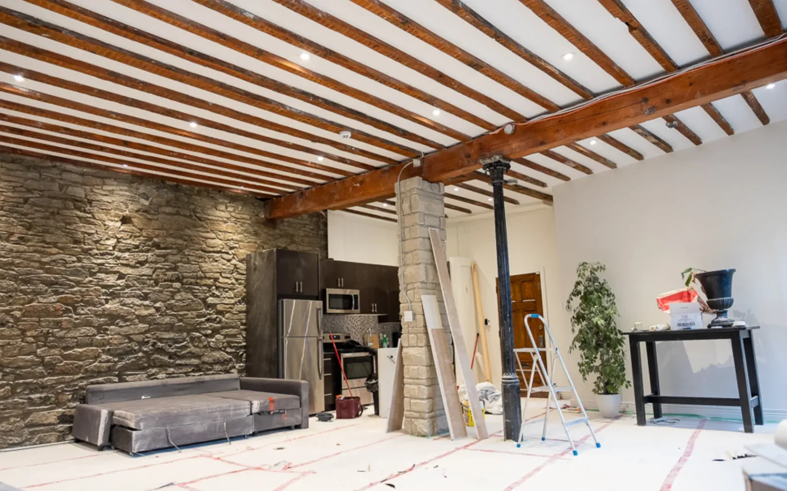 Proyecto de ampliación que agrega espacio habitable a una residencia en Montreal